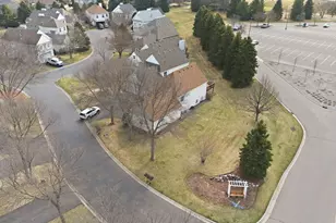 10272 Country Club Curve, Woodbury, MN 55129 - Photo 3