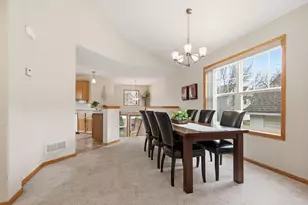 10272 Country Club Curve, Woodbury, MN 55129 - Photo 21