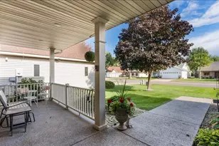 436 Wellington Cir, Waite Park, MN 56387 - Photo 3