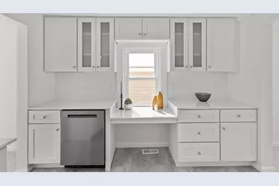 4241 Yosemite Avenue S, Saint Louis Park, MN 55416 - Photo 13