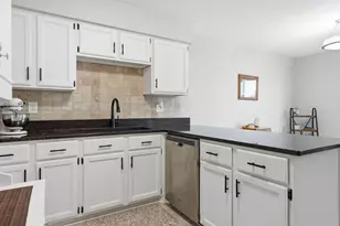 4702 Grenada Point, Eagan, MN 55122 - Photo 9