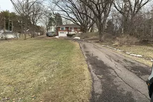 118 Balsam Ln N, Plymouth, MN 55441 - Photo 1