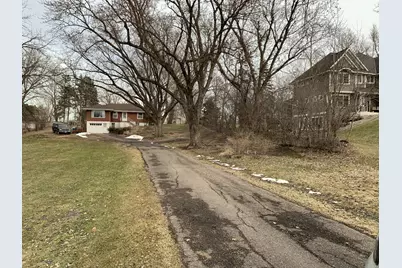 118 Balsam Lane N, Plymouth, MN 55441 - Photo 3