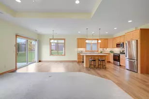 1286 Jefferson Ct, Shakopee, MN 55379 - Photo 11