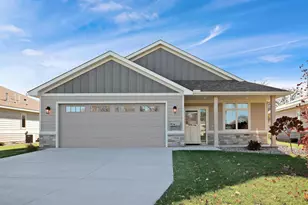1286 Jefferson Ct, Shakopee, MN 55379 - Photo 3