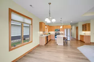 1286 Jefferson Ct, Shakopee, MN 55379 - Photo 15