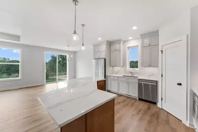 1564 Creekwood, New Richmond, WI 54017 - Photo 11