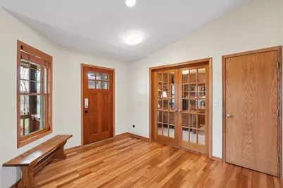 143 Heritage Trail, Houlton, WI 54082 - Photo 5