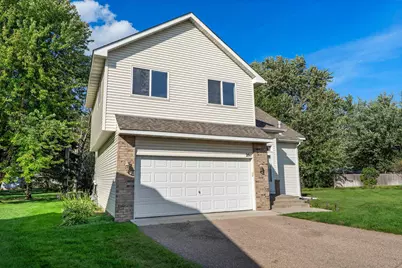 291 Appleblossom Lane E, Shakopee, MN 55379 - Photo 11