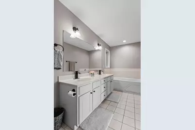 291 Appleblossom Lane E, Shakopee, MN 55379 - Photo 39