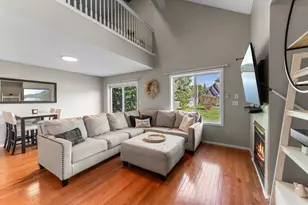 291 Appleblossom Ln E, Shakopee, MN 55379 - Photo 3