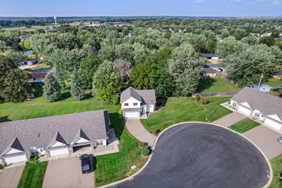 291 Appleblossom Lane E, Shakopee, MN 55379 - Photo 3