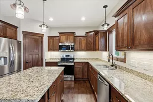 1846 White Pine Ct, Stillwater, MN 55082 - Photo 11