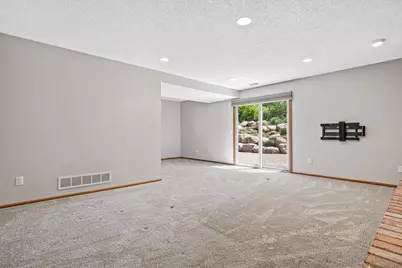 13880 Pennock Avenue, Apple Valley, MN 55124 - Photo 25