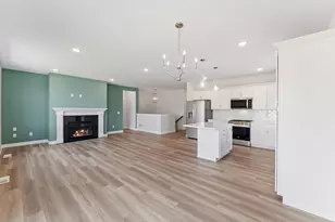 1251 Trail Way, New Richmond, WI 54017 - Photo 9