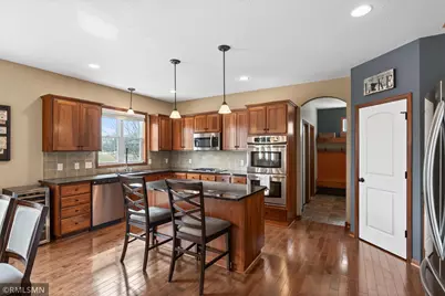 10406 Florida Avenue N, Brooklyn Park, MN 55445 - Photo 15