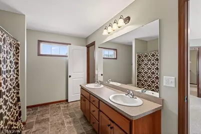 10406 Florida Avenue N, Brooklyn Park, MN 55445 - Photo 39
