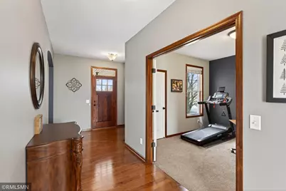 10406 Florida Avenue N, Brooklyn Park, MN 55445 - Photo 7