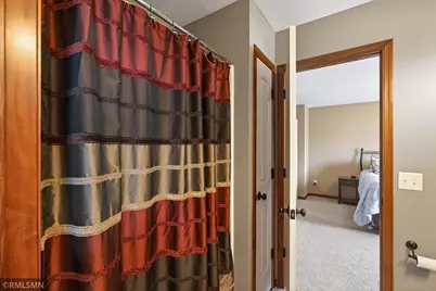 10406 Florida Avenue N, Brooklyn Park, MN 55445 - Photo 35