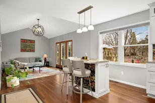 3645 Laurel Dr, Deephaven, MN 55391 - Photo 15