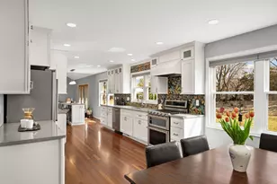 3645 Laurel Dr, Deephaven, MN 55391 - Photo 9