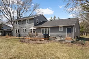 3645 Laurel Dr, Deephaven, MN 55391 - Photo 37