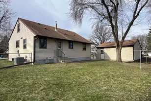 720 22nd St NE, Owatonna, MN 55060 - Photo 5