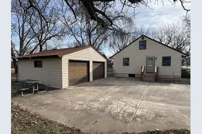 720 22nd Street NE, Owatonna, MN 55060 - Photo 3