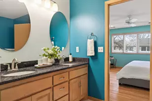 5454 Sanibel Dr, Hopkins, MN 55343 - Photo 35