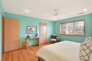 5454 Sanibel Dr, Hopkins, MN 55343 - Photo 29