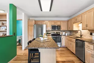 5454 Sanibel Dr, Hopkins, MN 55343 - Photo 15