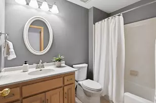 5454 Sanibel Dr, Hopkins, MN 55343 - Photo 37