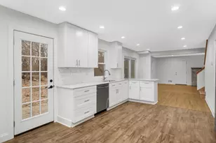 1077 Century Ave S, Maplewood, MN 55119 - Photo 9