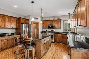 19877 Deerbrooke Path, Farmington, MN 55024 - Photo 7