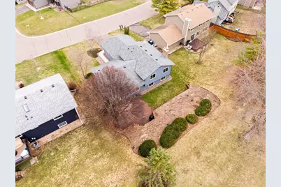 10735 45th Avenue N, Plymouth, MN 55442 - Photo 45