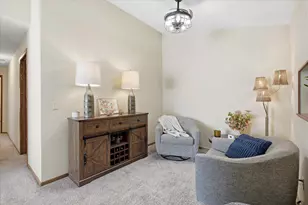 2741 River Hills Dr S, Burnsville, MN 55337 - Photo 17