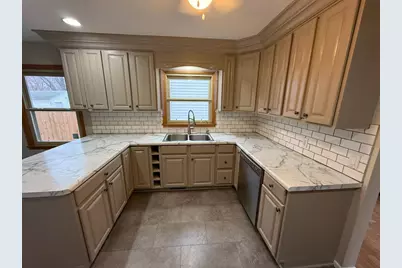 203 5th Avenue N, Lakefield, MN 56150 - Photo 5