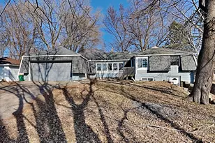 2910 Louisiana Ave N, Crystal, MN 55427 - Photo 1