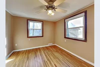 2910 Louisiana Avenue N, Crystal, MN 55427 - Photo 9