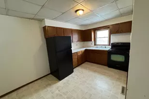 331 E Vine St, Owatonna, MN 55060 - Photo 3