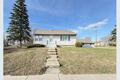 31 W Wilkening Avenue, Appleton, MN 56208 - Photo 1
