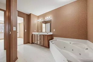 1839 Riverwood Dr, Burnsville, MN 55337 - Photo 25