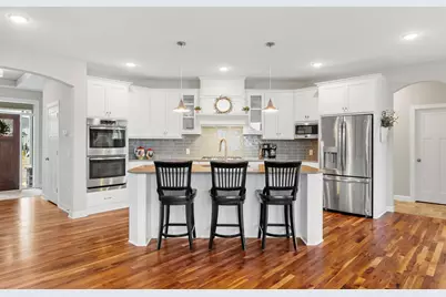 10818 Glenview Place, Champlin, MN 55316 - Photo 9