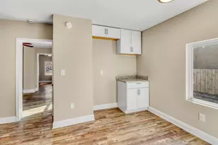 307 10th St N, Moorhead, MN 56560 - Photo 7