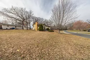 7901 Winsdale Street N, Golden Valley, MN 55427 - Photo 27