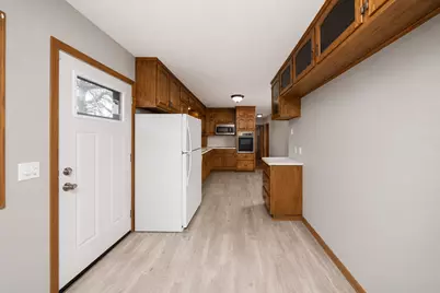 7901 Winsdale Street N, Golden Valley, MN 55427 - Photo 7