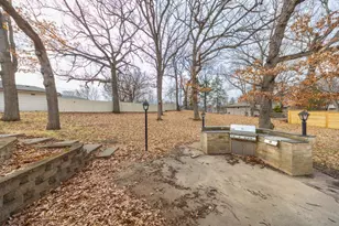 7901 Winsdale Street N, Golden Valley, MN 55427 - Photo 23