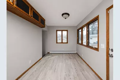 7901 Winsdale Street N, Golden Valley, MN 55427 - Photo 9