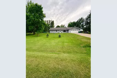 28169 Meadow Drive, Detroit Lakes, MN 56501 - Photo 3