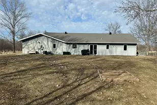 28169 Meadow Dr, Detroit Lakes, MN 56501 - Photo 9